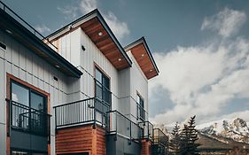 Basecamp Suites Canmore